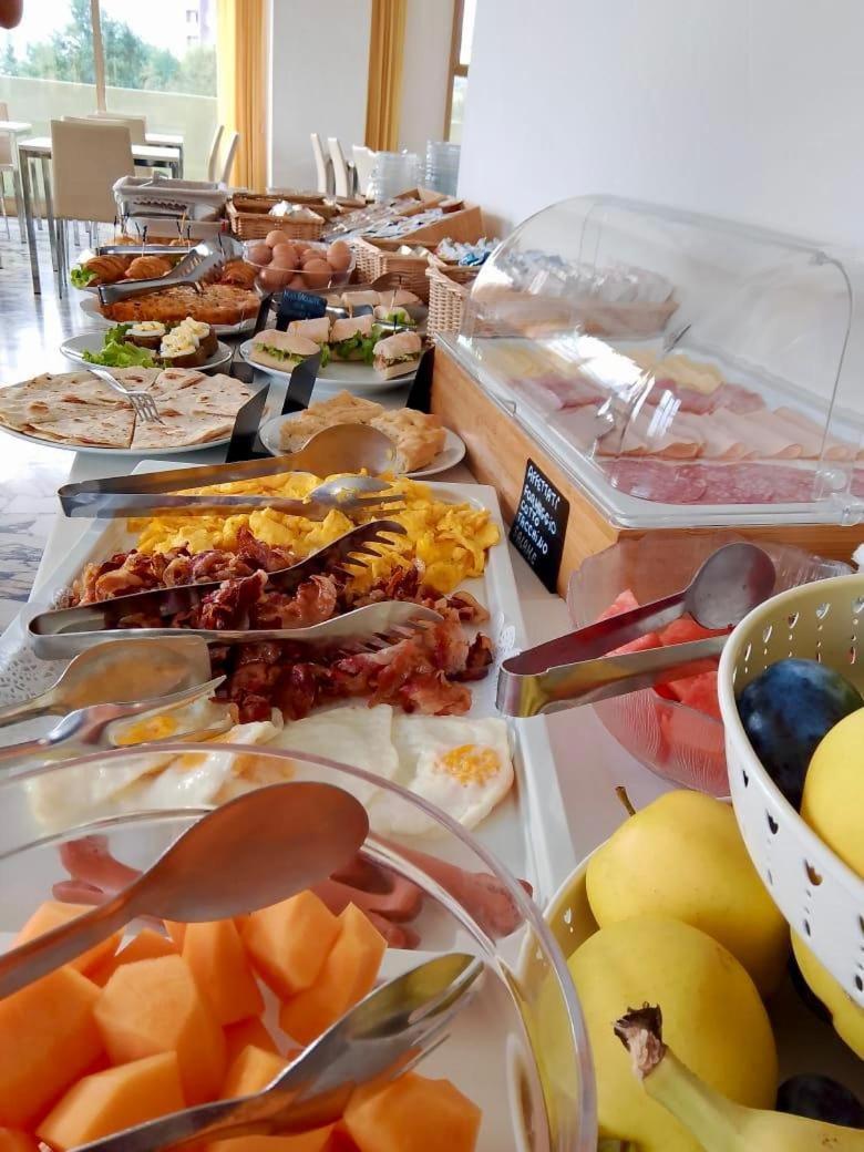 Hotel Metropol Pesaro Kültér fotó
